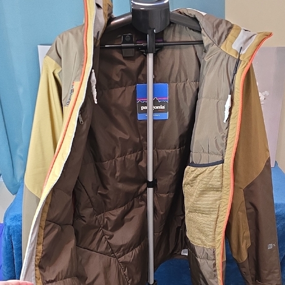 NWT Patagonia Men's Ice Fild Waterproof Jacket Size XL - Picture 15 of 16